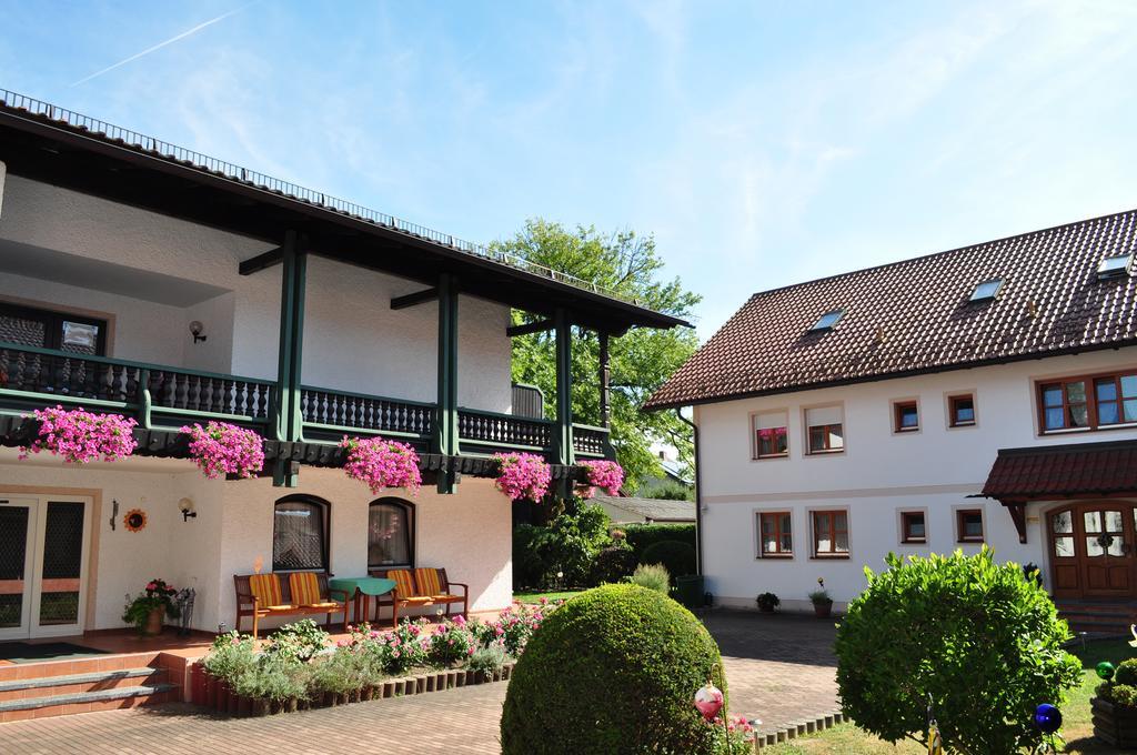Landhaus Cornelia Bad Birnbach Luaran gambar